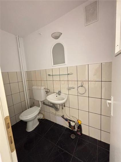 Apartament cu 2 camere decomandat în Republicii