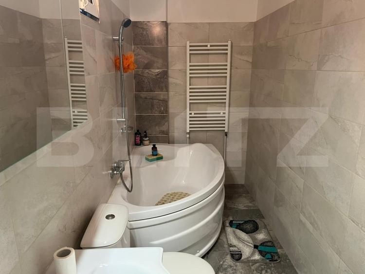 Casă individuală cu 5 camere cu Canalizare în Filiași