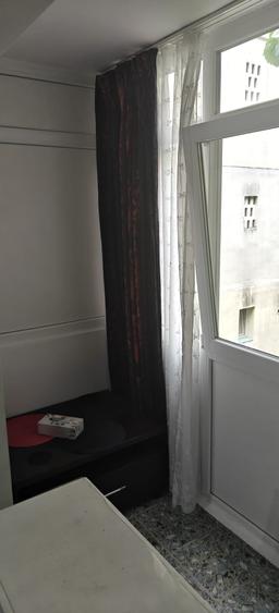 Vand in Nord,bloc cubulet ,et1,ap2camere decomandat,pret 68000 euro neogociabil. - 7