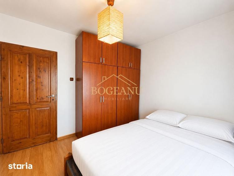Apartament cu 3 camere decomandat în Torontalului