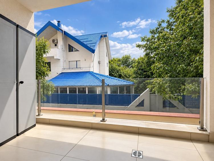 Apartament cu 3 camere decomandat, mobilat în Iancu Nicolae