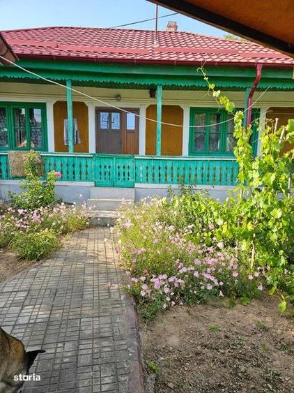 Casă cu 4 camere cu Teren 96 Mp în Oancea