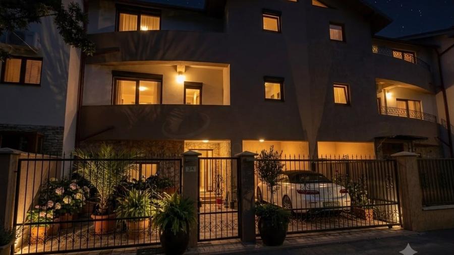 Casă individuală cu 6 camere cu Canalizare în Pipera