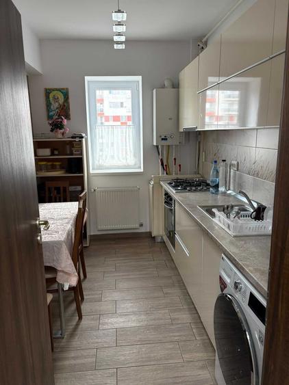 Apartament cu 2 camere decomandat în Păcii