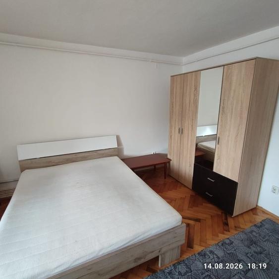 Garsonieră decomandată în Central