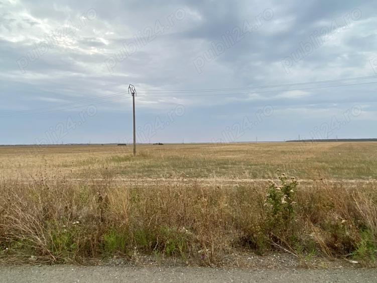 Teren de 11300 mp, în Central
