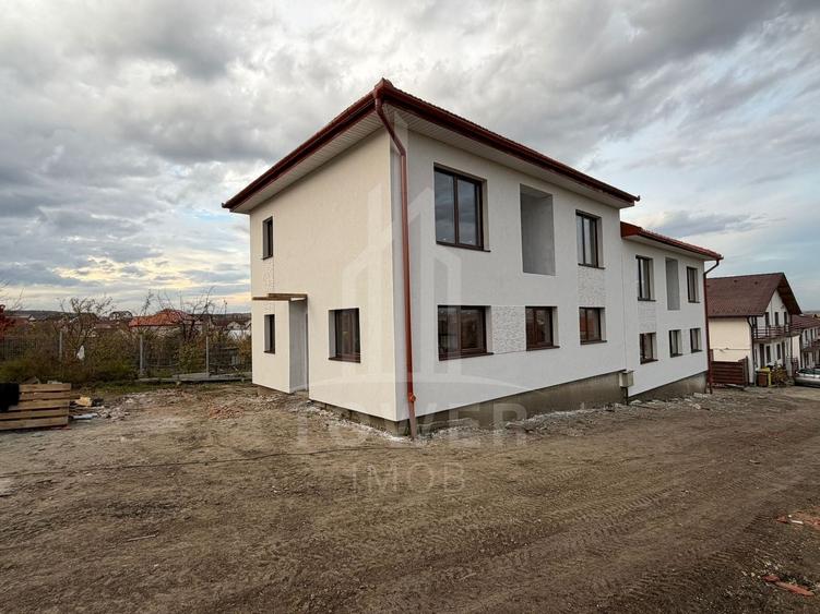 Duplex cu 4 camere cu Canalizare în Șura Mică