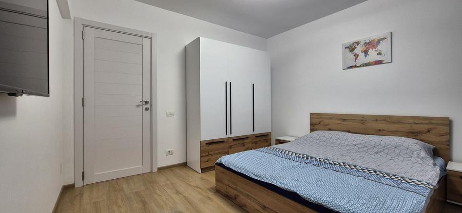 Apartament cu 2 camere semidecomandat în Olteniței