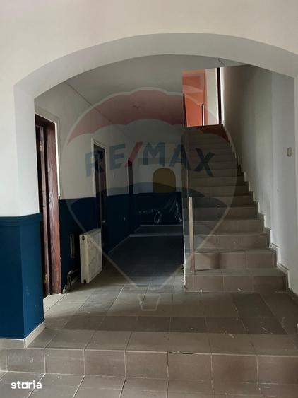 Pensiune/Casa cu 18 camere de vanzare in Campulung Moldovenesc - 12