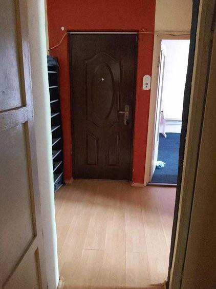 Apartament 3 camere de inchiriat, langa Piata Rogerius etaj 4, Pret 200 euro/luna - 8