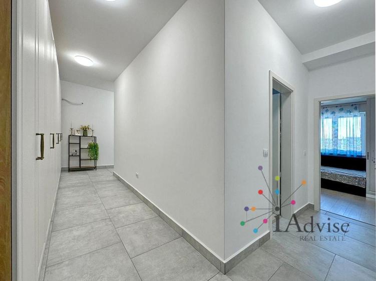 Apartament cu 3 camere, mobilat în Tractorul