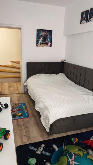 Casă cu 4 camere în Central