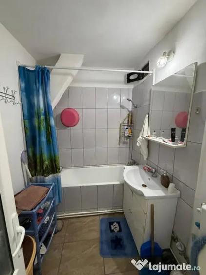 Apartament cu 2 camere decomandat în Vest