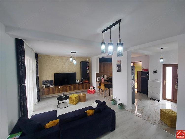 Casă cu Teren 304 Mp în Vladimirescu
