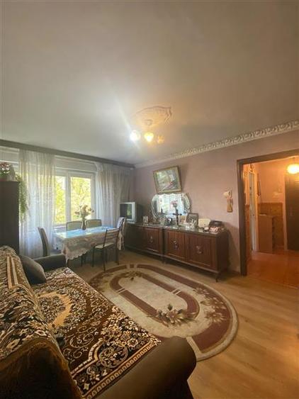 Apartament cu 2 camere semidecomandat, mobilat în 1 Decembrie 1918