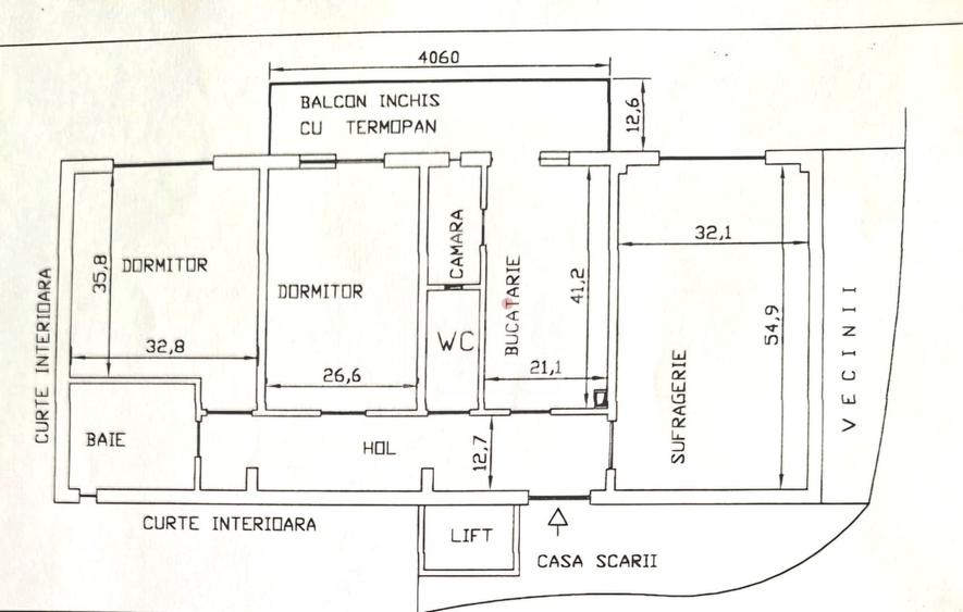 Apartament cu 3 camere decomandat în Astra