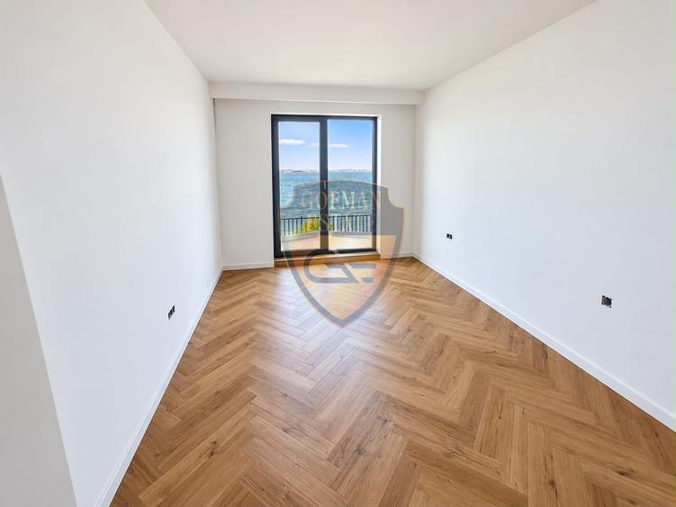 Apartament cu 3 camere decomandat în Mamaia