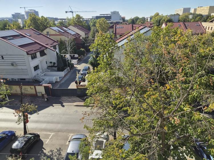Apartament cu 3 camere decomandat în Ozana