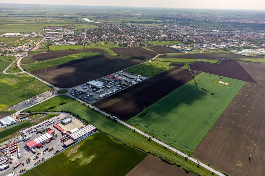 Teren Construcții intravilan de 50513 mp, în Nord-Est