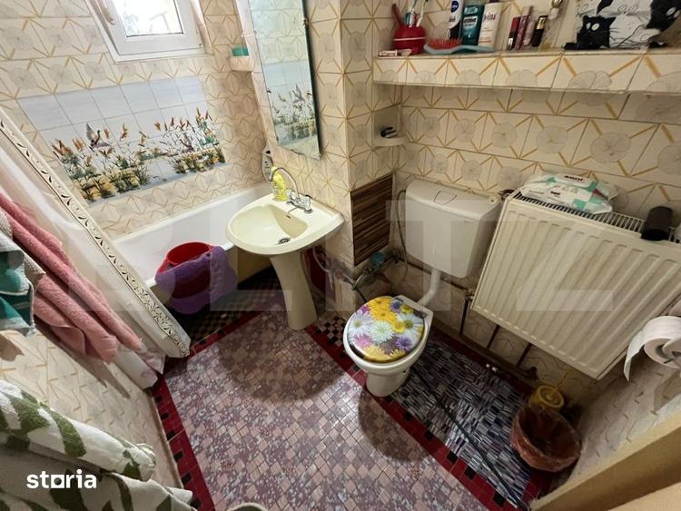 Apartament cu 3 camere decomandat în Micro 2