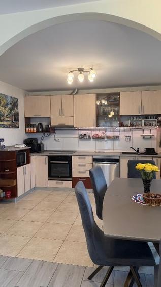 Apartament cu 5 camere decomandat, mobilat în Pantelimon