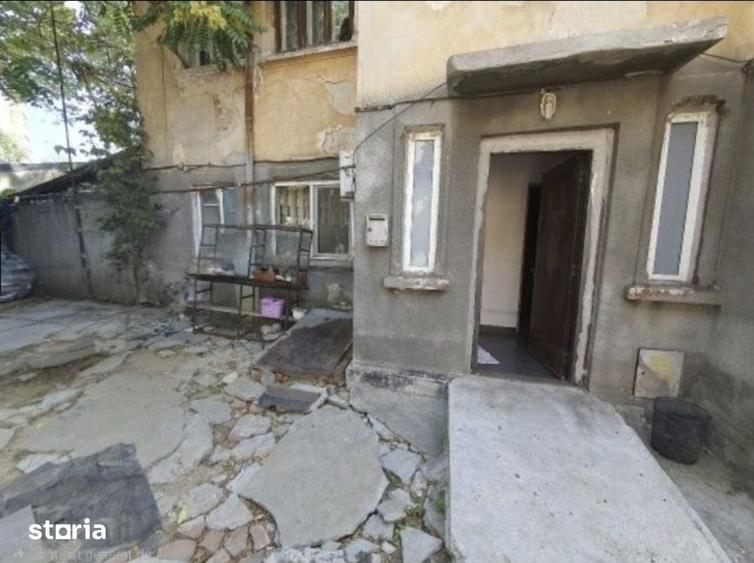Apartament cu 2 camere decomandat în Gara de Nord