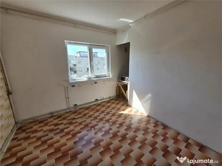 Apartament cu 2 camere decomandat în Sebastian