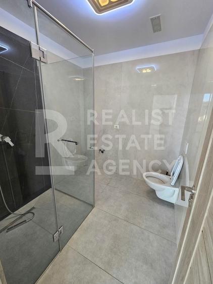 Casă individuală cu 5 camere cu Canalizare în Central