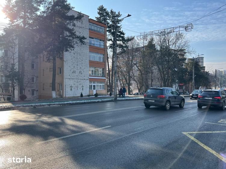 Spațiu comercial, de 20 mp, în Central