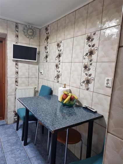 Apartament cu 2 camere decomandat, mobilat în Dorobanți