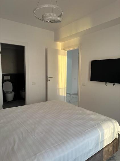 Apartament cu 3 camere, mobilat în Central