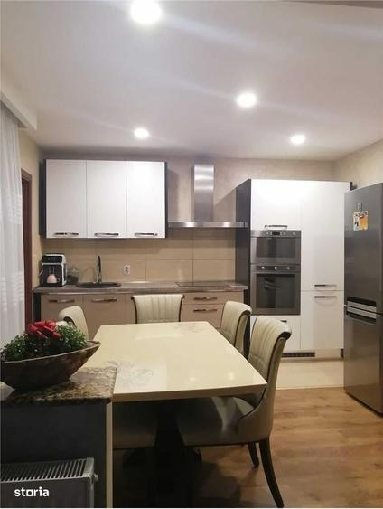 Casă cu 4 camere cu Teren 400 Mp în Corunca