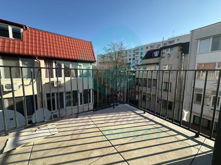 Apartament cu 3 camere decomandat, mobilat în Moșilor