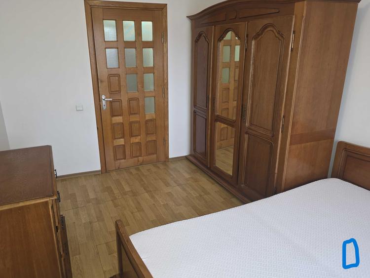 Apartament cu 3 camere decomandat, mobilat în Găvana