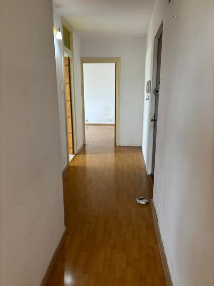 Apartament cu 2 camere decomandat în Aviației