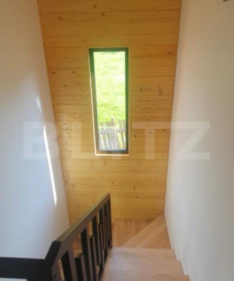 Casă cu 4 camere cu Teren 924 Mp în Central