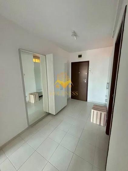 Apartament cu 2 camere semidecomandat, mobilat în Central