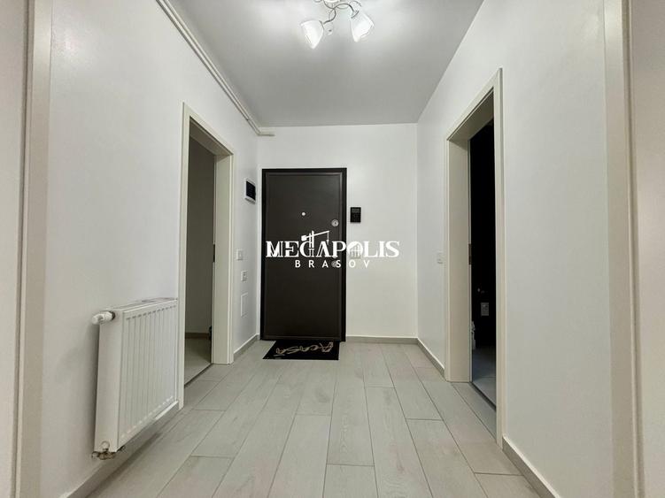 Apartament cu 2 camere decomandat în Tractorul