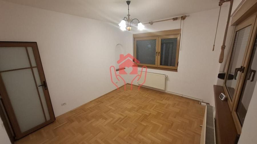 Apartament cu 6 camere semidecomandat, mobilat în Gara de Nord