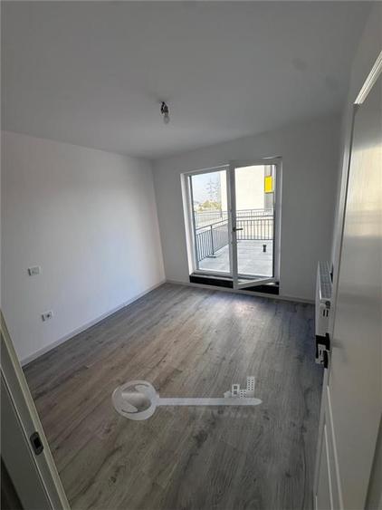 Apartament cu 4 camere decomandat în Frumoasa