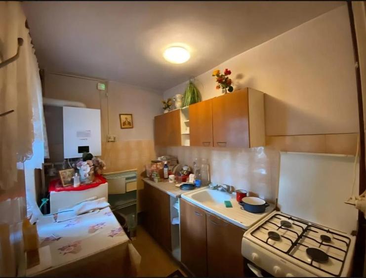 Garsonieră decomandată în Soarelui