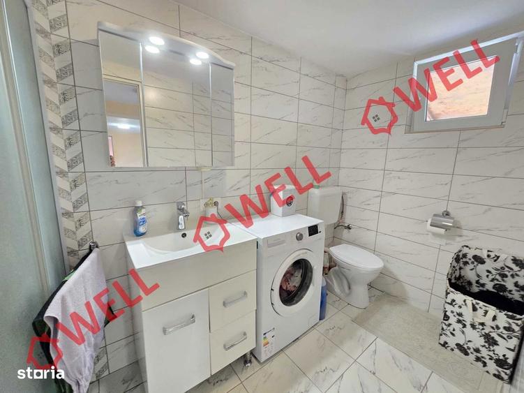 Casă cu Teren 1493 Mp în Ozun