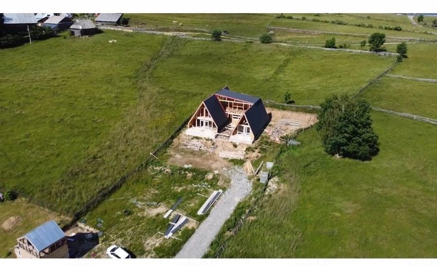 Casă cu Teren 1000 Mp în Mărișel