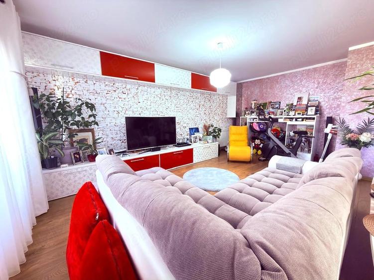 Apartament de vanzare 3 camere etaj 1 8 Nicolina bloc 1989 - 4