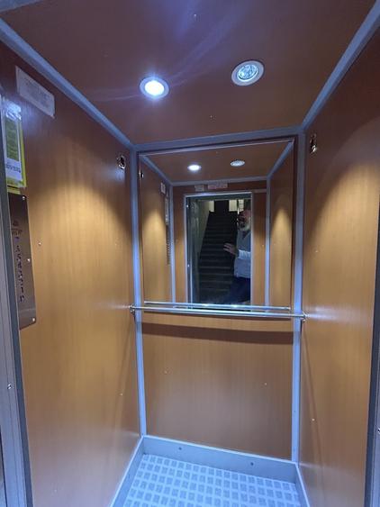 Apartament cu 3 camere decomandat în Compozitorilor