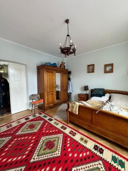 Casă individuală cu 4 camere cu Canalizare în Ultracentral