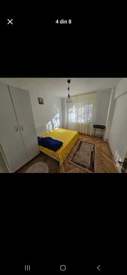 Apartament cu 4 camere decomandat în Eremia