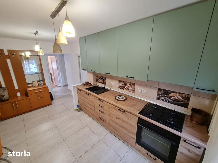Apartament cu 3 camere decomandat în 6 Vânători