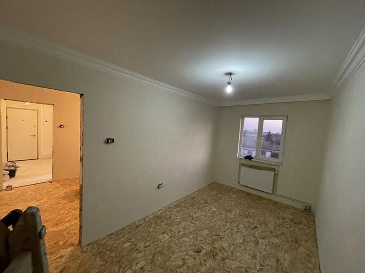 Apartament cu 2 camere semidecomandat în Șagului