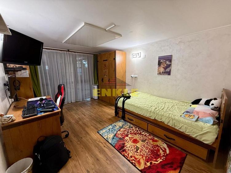 Casă individuală cu 5 camere cu Canalizare în Hudum
